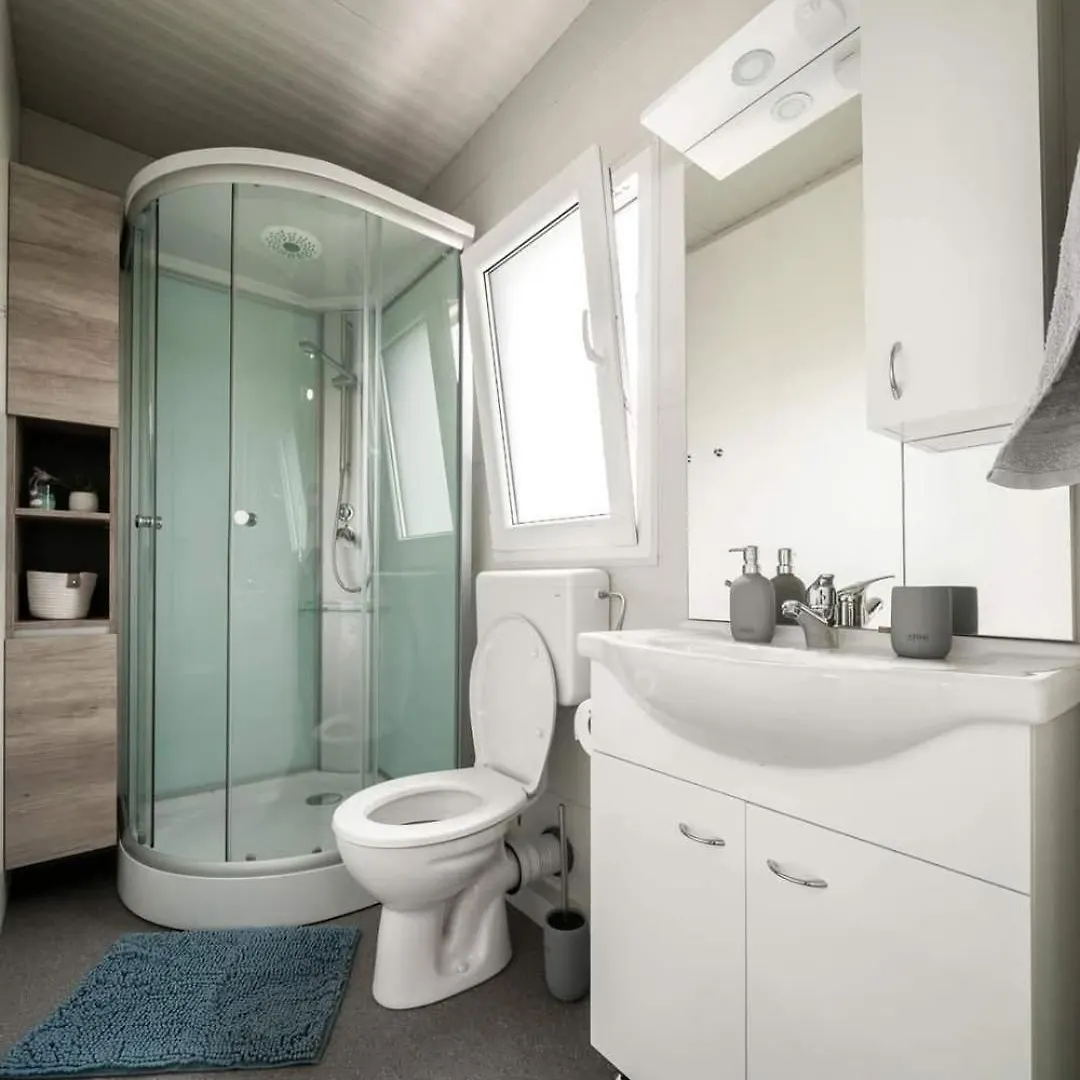 Apartment Mobile Home Marina Sveti Filip i Jakov